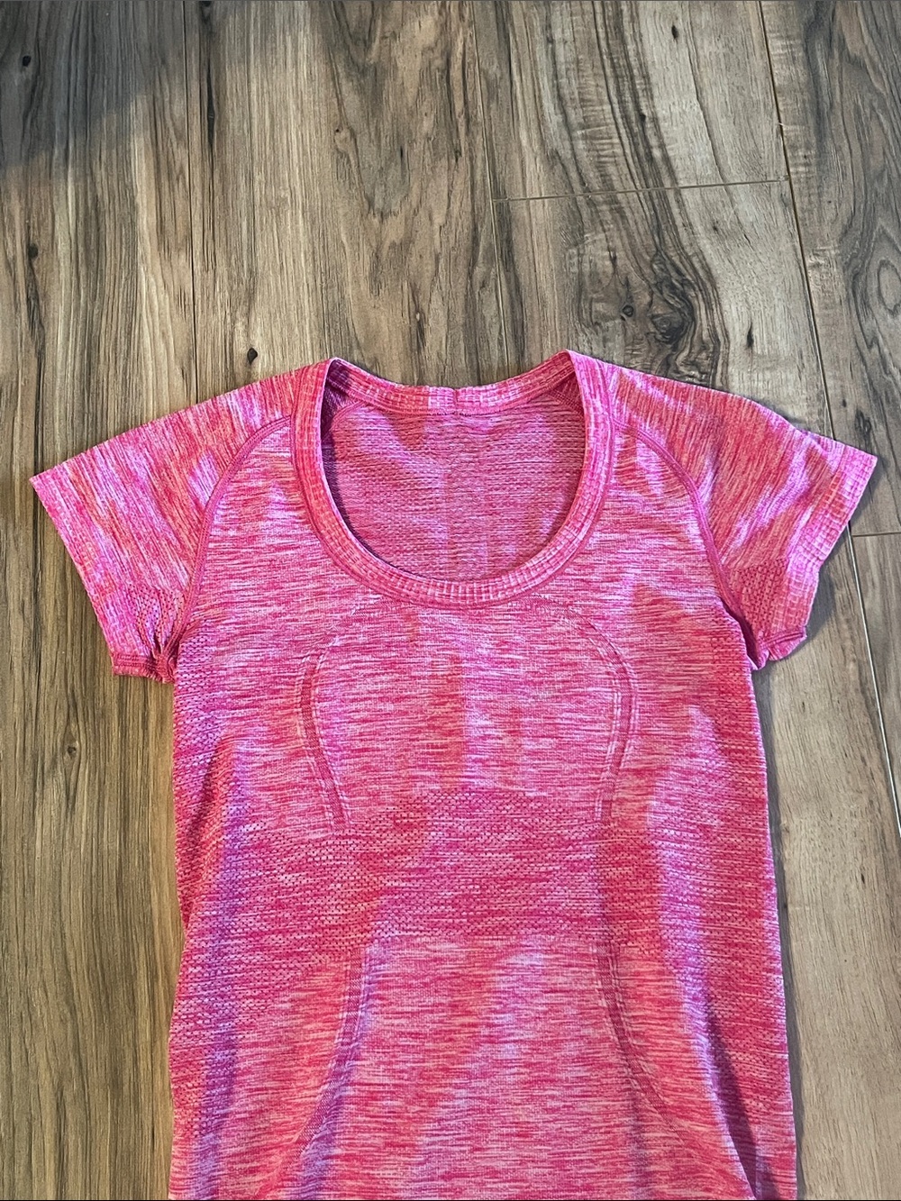 Lululemon Pink Swiftly - Picture 2 of 12